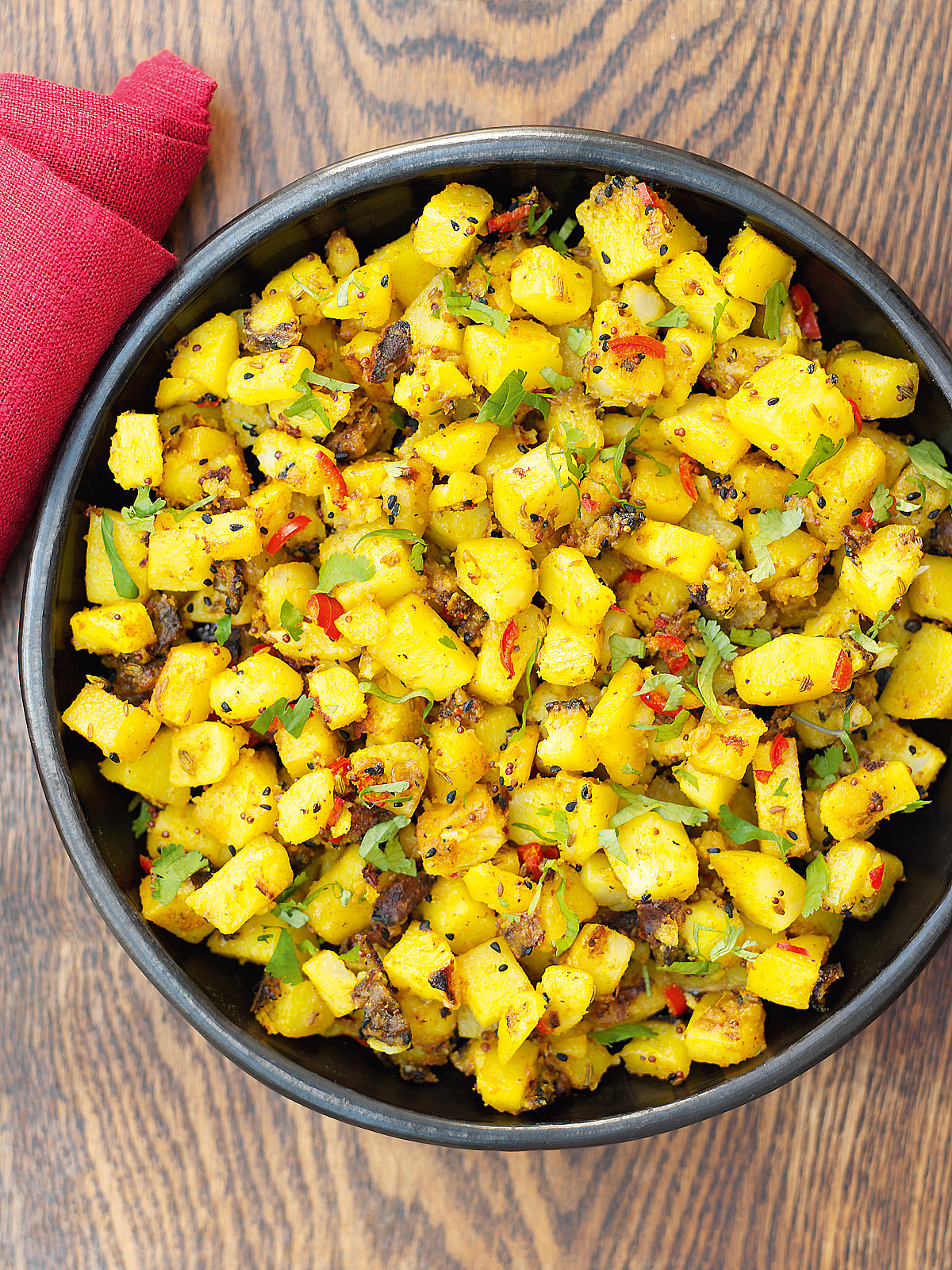 Panchphoran Aloo (Potatoes in Whole Spices)
