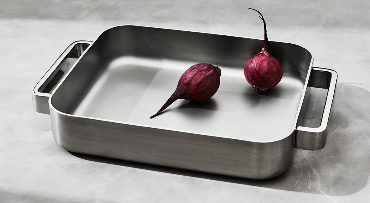 Win this fabulous Iittala Large Oven Pan