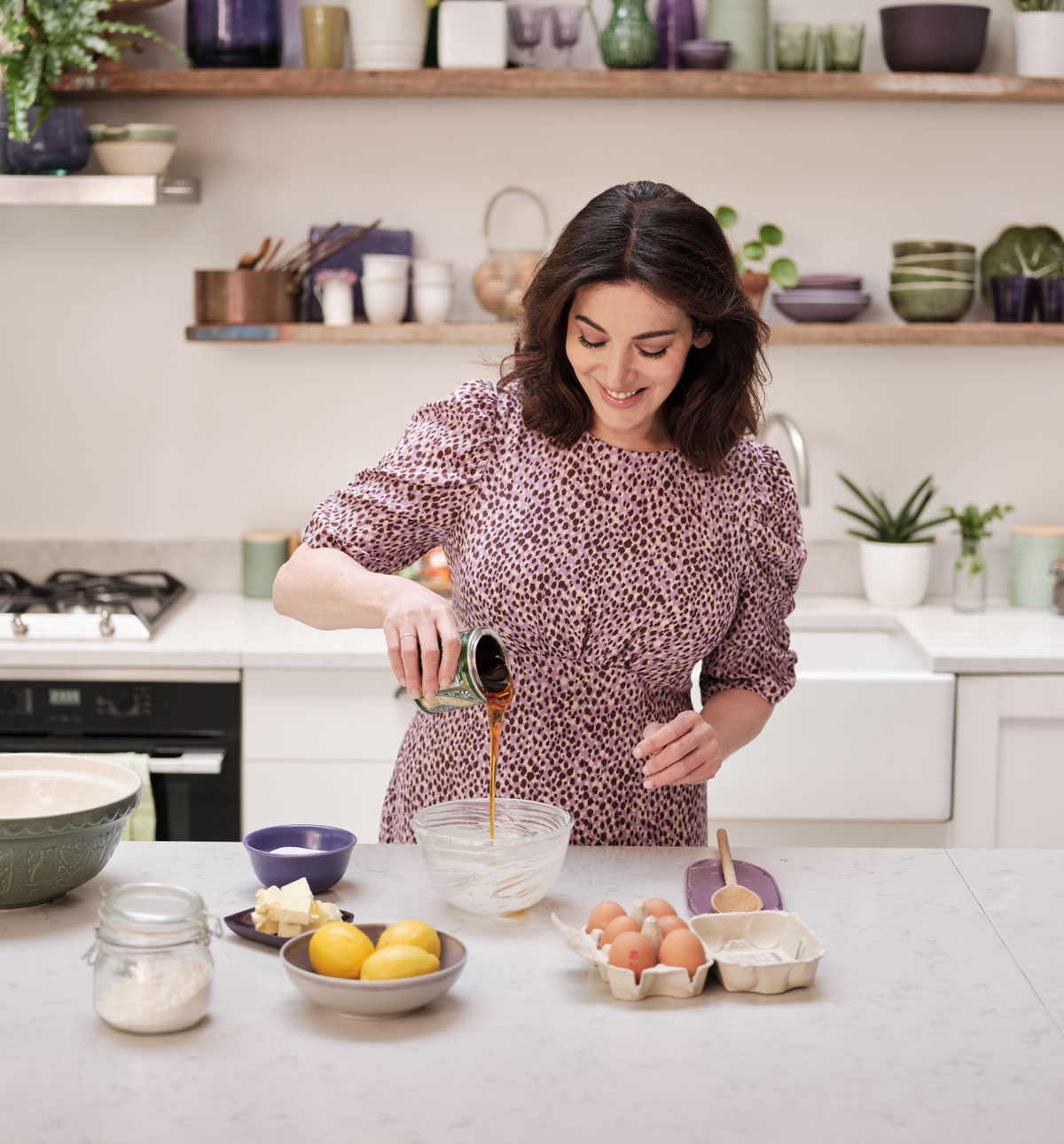 Image of Nigella making sponge pudding