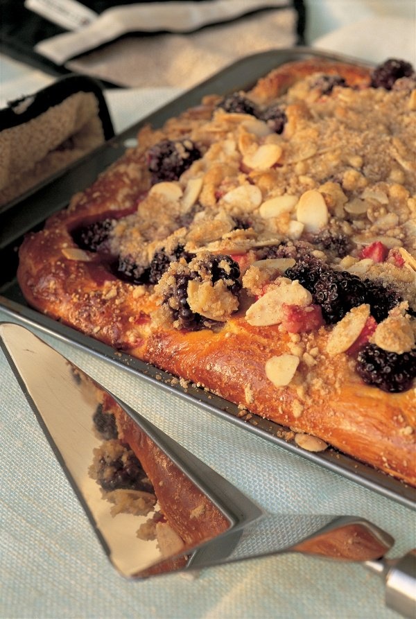 Image of Apple and Blackberry Kuchen