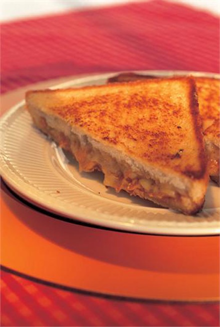 Elvis Presley's Fried Peanut-Butter and Banana Sandwich