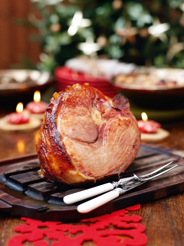 Image of Nigella's Ginger-Glazed Ham