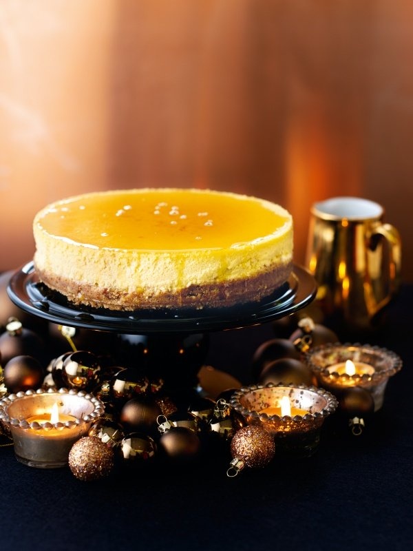 Image of Nigella's Gleaming Maple Cheesecake