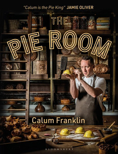 Book cover of The Pie Room by Calum Franklin