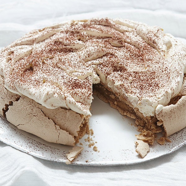 Cappuccino Pavlova