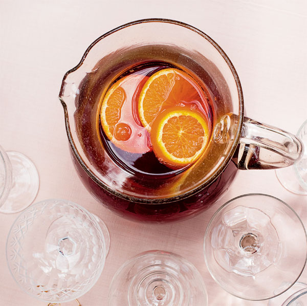 Image of Nigella with Xmas cocktail