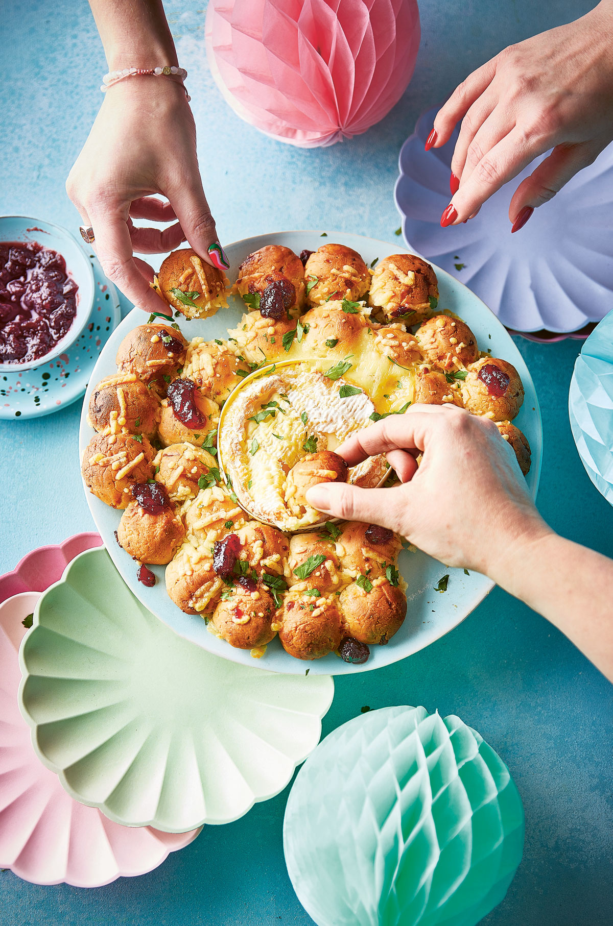 Image of Becky Excell's Gluten Free Cheesy Garlic Dough Ball Wreath