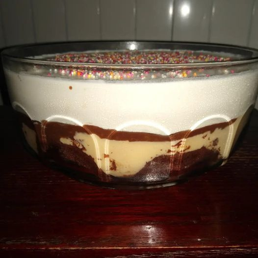 Peter's Peach and Chocolate Trifle