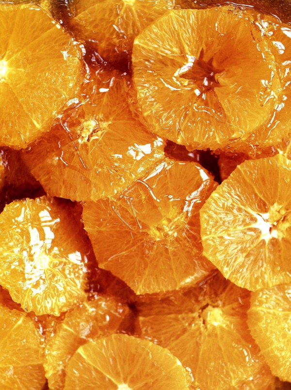 Chilled Caramelised Oranges With Greek Yoghurt