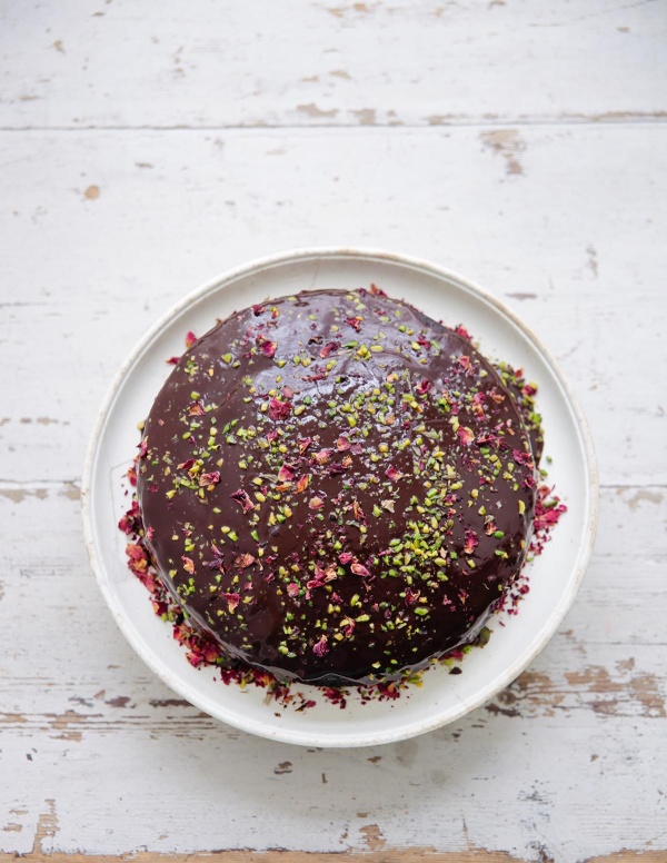 Chocolate Guinness Cake with Cream Cheese Frosting - Mondomulia