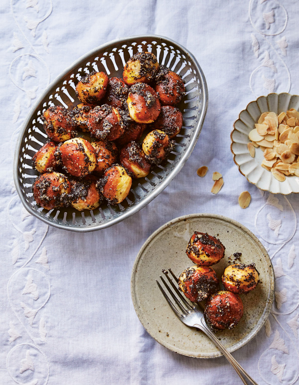 Image of Zuza Zak's Deep-Fried Dessert Dumplings with Rum and Poppy Seeds