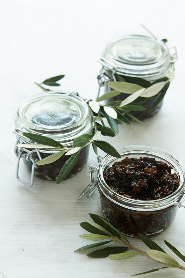 Fig and Olive Chutney