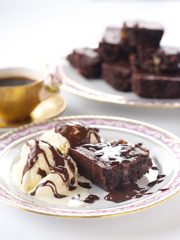 Flourless Chocolate Brownies With Hot Chocolate Sauce