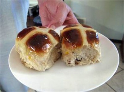 My Mum's Hot Cross Buns