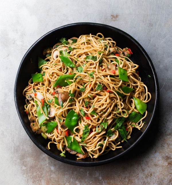 Image of Nigella's Noodles with Spring Onions, Mushrooms and Mangetouts