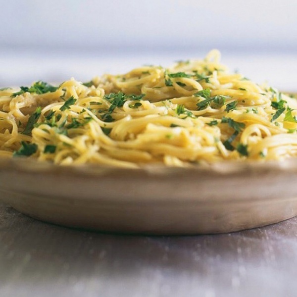 Pasta With Onions and Anchovies