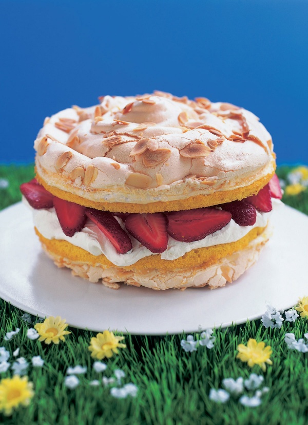 Image of Nigella's Strawberry Meringue Layer Cake